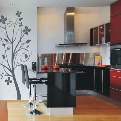 Elegant tree 0946 in a modern kitchen, adding lightness and freshness in a minimalist style.