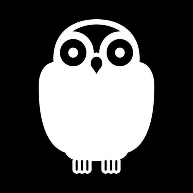 Dry-erase board 007 owl - Graphic design featuring a white owl on a black background.