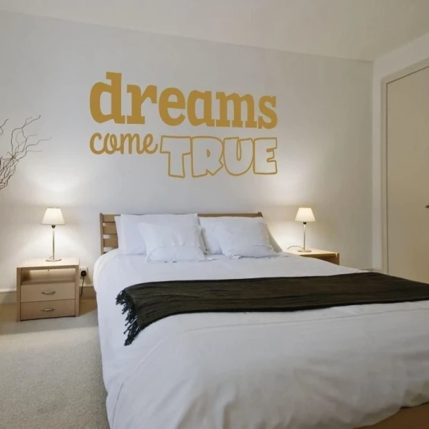 Painting template 02X 18 dreams come true 1718 - Bedroom arrangement with light-colored walls and bed with light bedding.