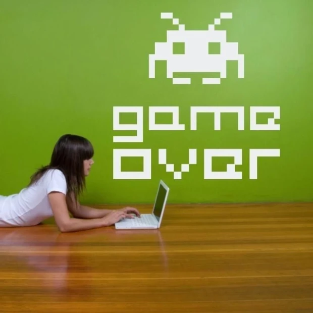 Painting template 02X 23 game over 1717 - Room setup. Green wall with white text and graphic.