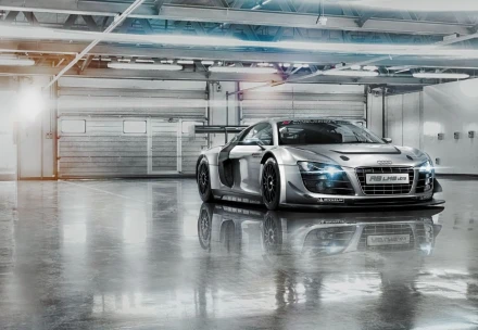 Audi R8 Wallpaper 8-957