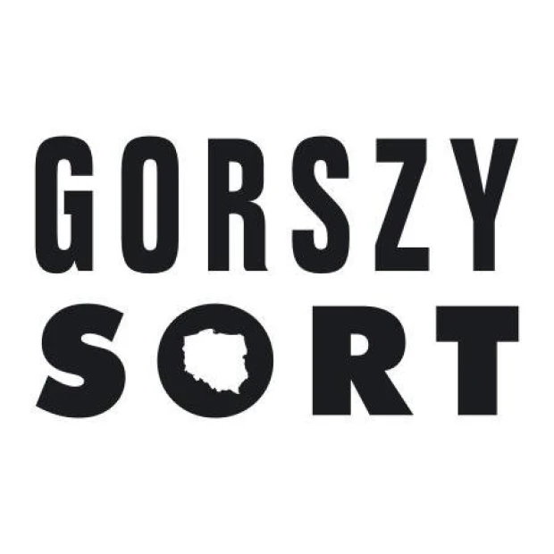 Sticker "Lower Quality 1950" - Graphic design with large black letters and outline of Poland.