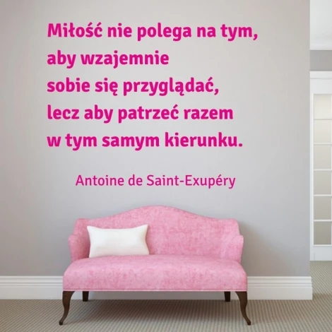 Love sticker 1939 - Styled in a living room with light-colored walls and a pink sofa.