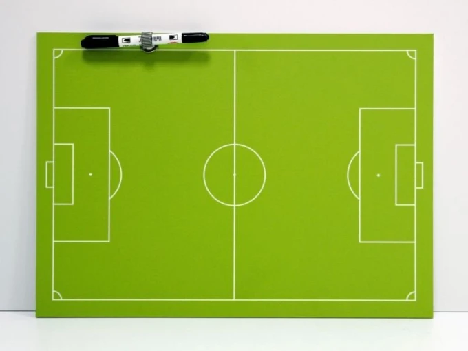 Tactical dry-erase coaching board 185 for field hockey - Green surface with white lines and graphic design.
