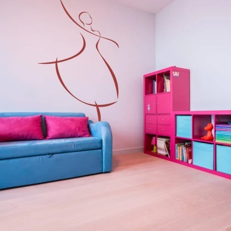 Ballet decorative sticker 2034 - Ideal for a child\'s room with light walls and pink and blue furniture.