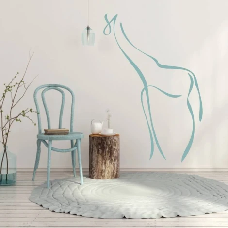 Giraffe wall sticker 2007 - Decor in a bright room with Scandinavian-style furniture.