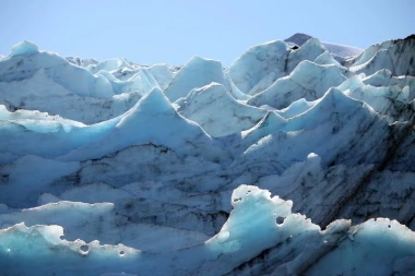 Wall mural ice FP 1689 - Graphic design. Blue and white shapes resembling icebergs.