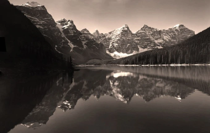 Wall mural stunning blue mountains FP 2048 - Graphic design. Mountains reflect in water, creating a symmetrical image.