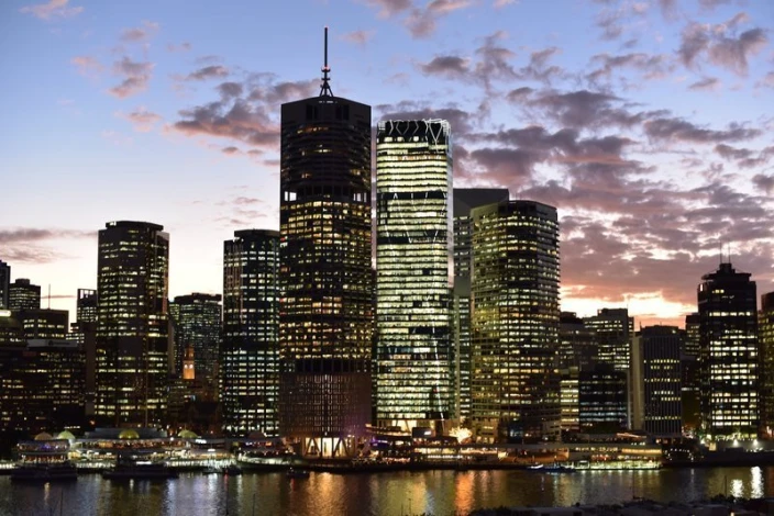 City skyline wallpaper FP 2135 - Graphic design featuring silhouettes of tall buildings at night.