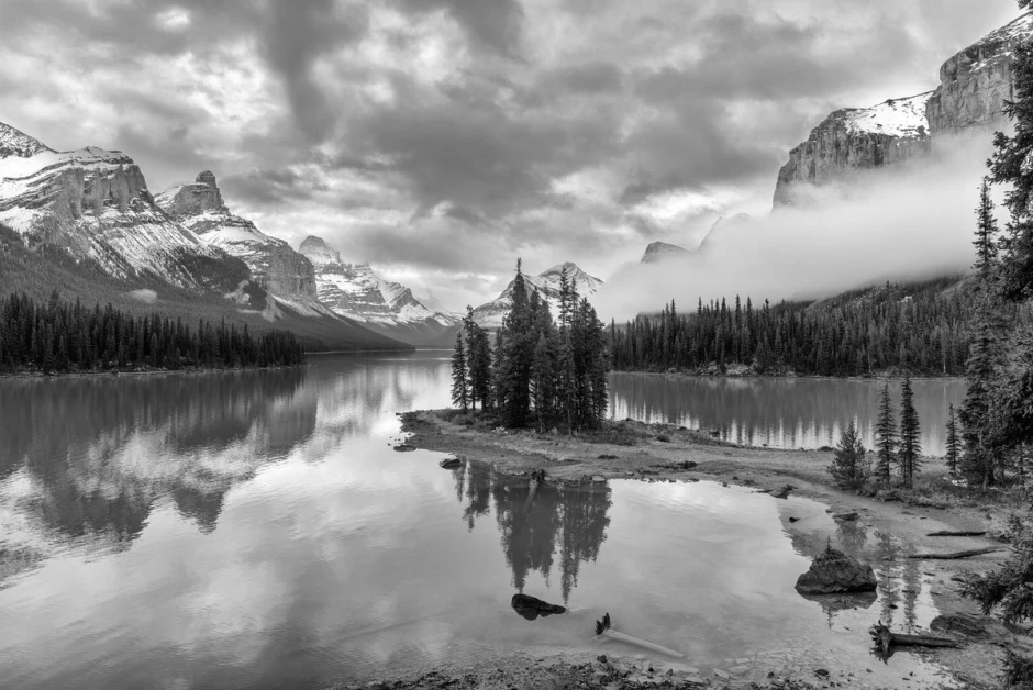 Wall mural of a lake peninsula in the mountains FP 5458 - Graphic design. View of a lake surrounded by mountains and forest.