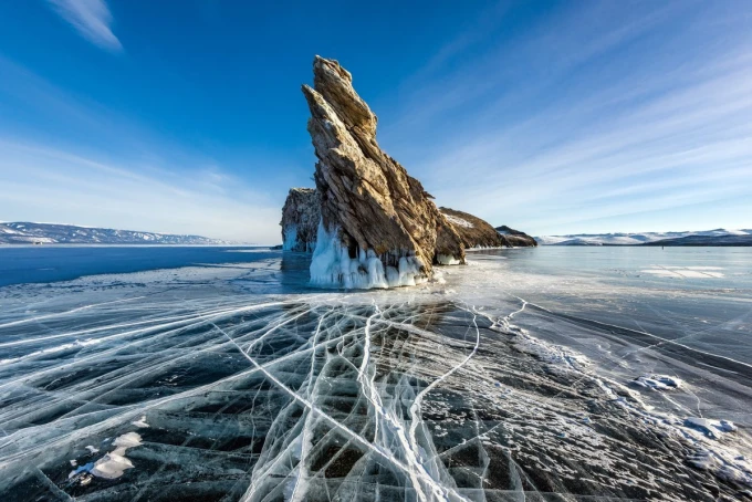 Wall mural cracked ice FP 5457 - Graphic design. Transparent ice lines create dynamic shapes against a sky backdrop.