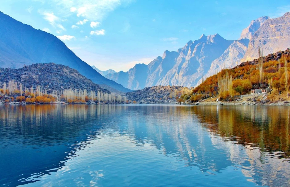 Autumn lake wall mural FP 5731 - Graphic design. Water reflects mountains and trees in fall colors.