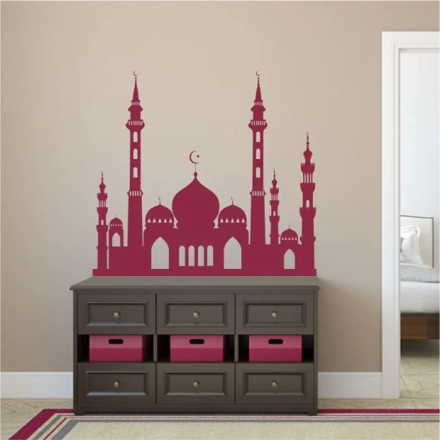 Panorama 2280 painting template - Living room setup with a light-colored wall and furniture against it.
