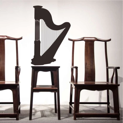 Harp wall template 2252 - Living room arrangement with classic furniture and light walls.