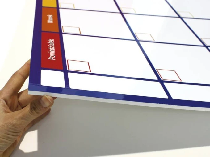 Weekly dry-erase magnetic planner board 269 - Graphic design. Simple grid with rectangles for each day of the week.