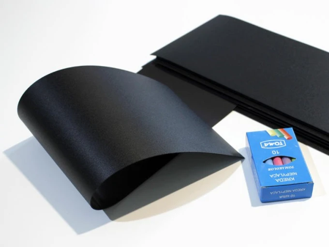 Chalkboard magnet in any size - Graphic design. Smooth black sheets in various shapes and sizes.