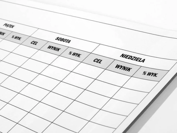 Magnetic weekly production board lean 070 - Graphic design. Simple grid with columns.
