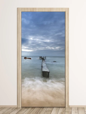 Molo FP 6224 door mural - Room arrangement with light-colored walls and wooden flooring.