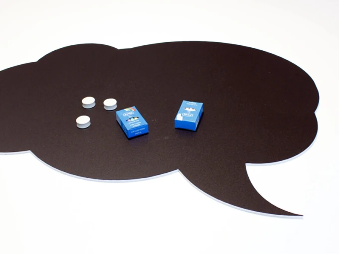 Chalkboard speech bubble magnetic board 177 - Graphic design with a speech bubble shape and three white circular elements.