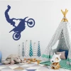 Motor sports wall sticker 2318 - Decorates a child\'s room with light walls and a colorful floor.