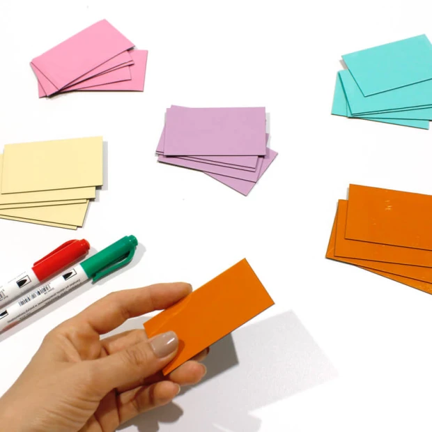 Custom dry-erase magnet - Graphic design. Simple rectangles in various colors on a white background.