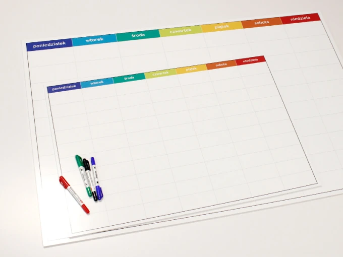 Weekly lean planner dry-erase board 058 - Graphic design. Simple grid with days of the week at the top.