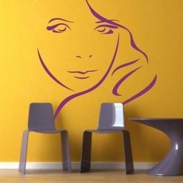 Stylish lady 66 sticker in shades of purple, adding character to a modern interior with a warm touch.