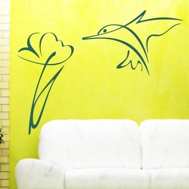 Elegant hummingbird and flower sticker, perfect for a modern living room in an energizing yellow tone.