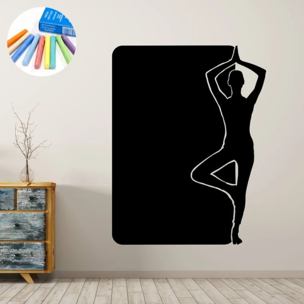 Chalk sticker yoga 323 - Living room decor with light-colored walls and Scandinavian wooden furniture.