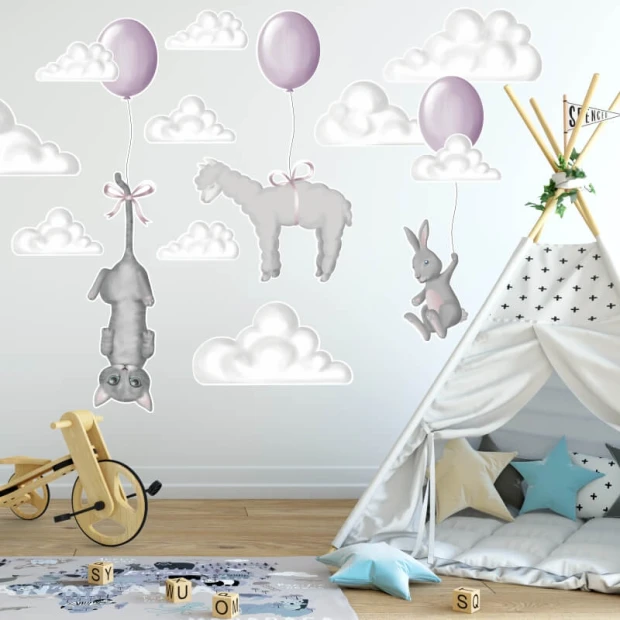 Animal wall stickers set 2464 - Decor for a child\'s room with light-colored walls, tent, and toys in the background.