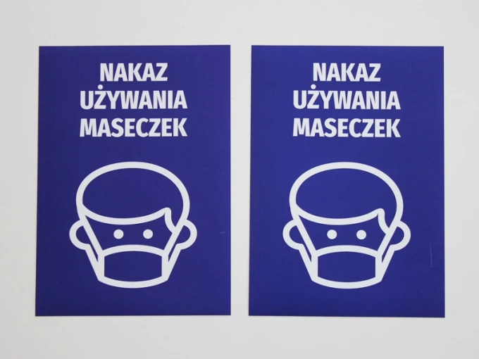 Mask use sticker - Graphic design. Two rectangular elements with a white face illustration wearing a mask.