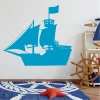 Children\'s wall template pirate ship 2540 - Decor for a kids\' room with light-colored walls and flooring.