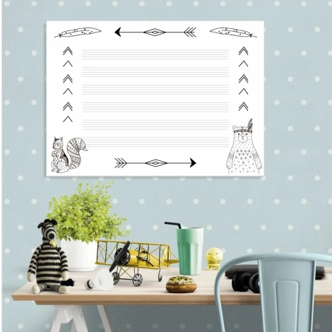 Dry-erase five-line board for kids EDU 058 - Decorated in a bright room with dotted walls.