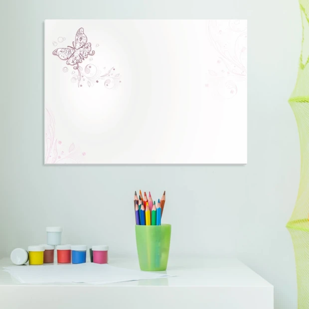 Dry-erase board 01X 081 butterfly - Graphic design featuring a butterfly with delicate lines and floral elements on a white background.
