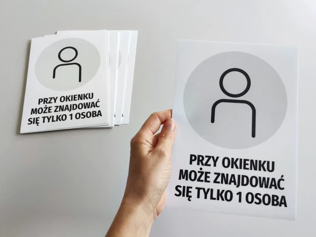 Sticker: Only 1 person allowed at the window - Graphic design featuring an icon of a person on a gray background.