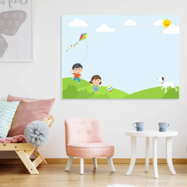Magnetic dry-erase board for kids, kite design - Ideal for bright children\'s room decor with colorful walls and furniture.