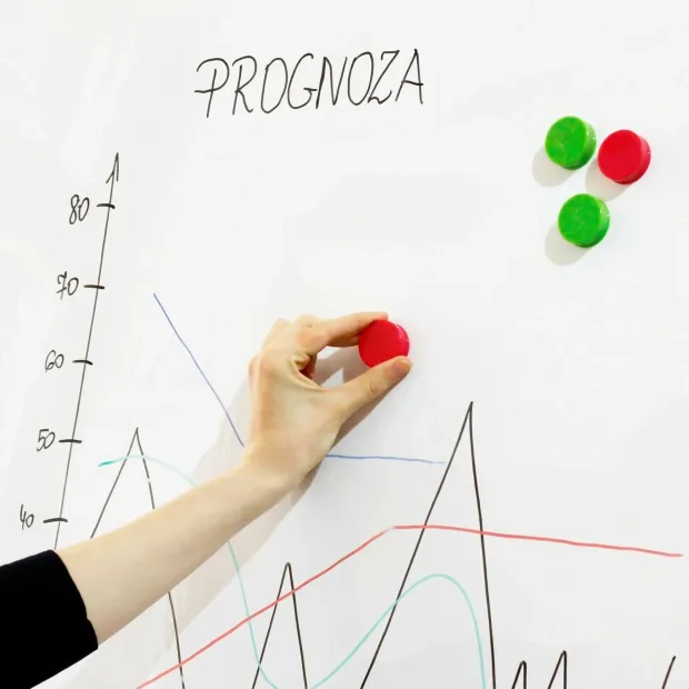 Custom magnetic whiteboard, perfect for modern offices, enabling creative brainstorming.
