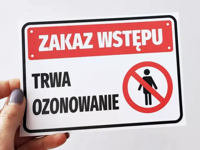 No Entry Sticker Ozone Treatment - Graphic Design. Red rectangle with white text and prohibition symbol.