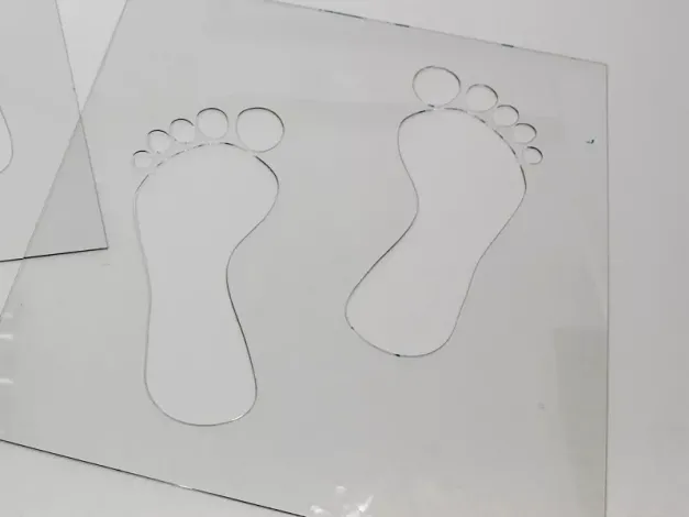 Reusable painting template made of rigid 0.5 mm material, external size 40x50 cm - Design