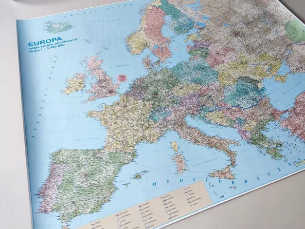 Magnetic dry-erase Europe map sticker, 141x118.1 cm - Colorful graphic design.