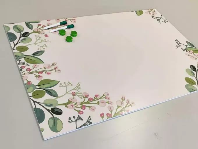 Dry-erase magnetic board branches 570 - Graphic design featuring green leaves and pink flowers.