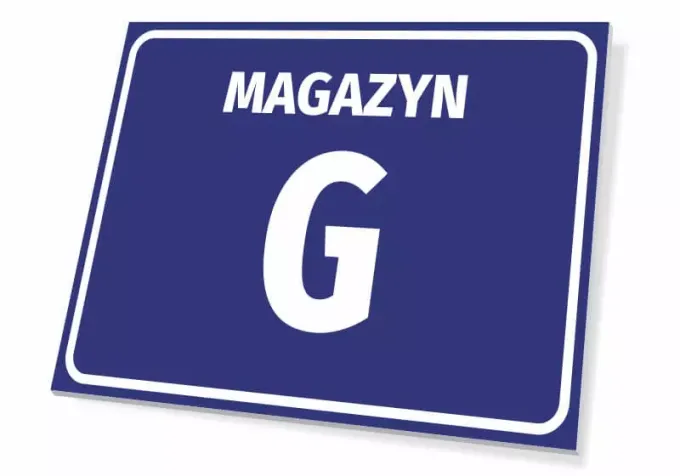 Warehouse sign with number and letter designation - Graphic design. Simple rectangular shape with a blue background.