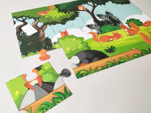 Magnetic film puzzles with print, size 80 x 60 cm - Graphic design featuring squirrels in a park.