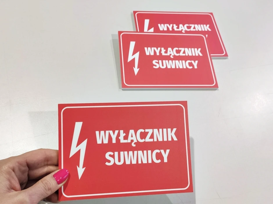 Crane switch plate - Graphic design. Red background with white text and lightning symbol.