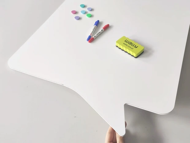 Magnetic white dry-erase board with PVC backing, 5mm thick, in a speech bubble shape, design 048.