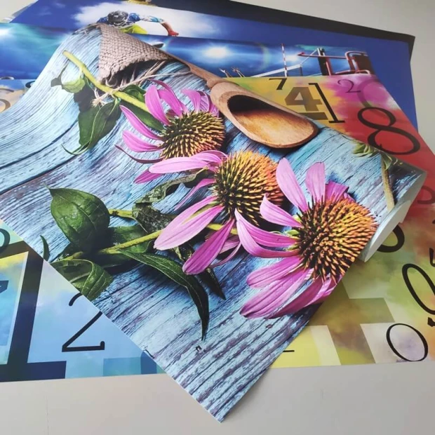 Photo poster 30x40 cm - Graphic design featuring flowers, a spoon, and colorful backgrounds with numbers.