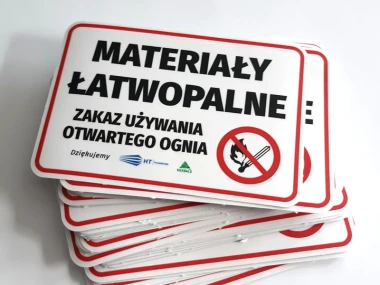 Custom rounded corner sticker, self-adhesive, 0.1 mm thick, matte laminate, 15 x 10.5 cm, made of flammable materials.