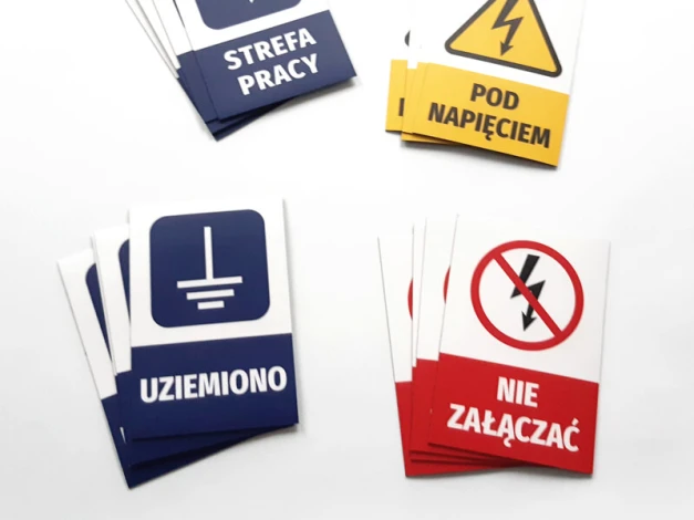 Custom printed magnets, matte laminate, 10 x 15 cm - Graphic design featuring various warning symbols.