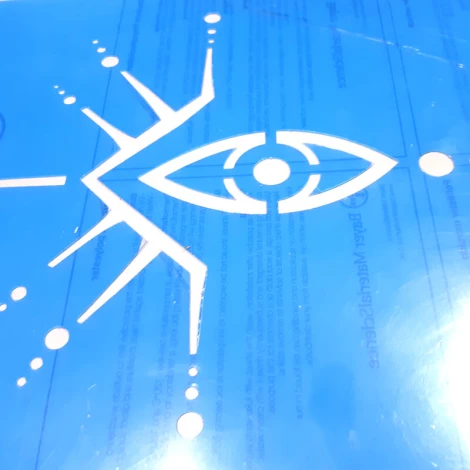 Reusable painting stencil, 1 mm thick, 30 x 60 cm - Graphic design with an eye motif.