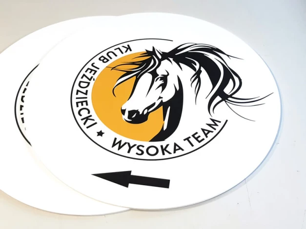 Custom shape board with print, 5mm PVC, matte laminate, 60 cm diameter - Graphic design.